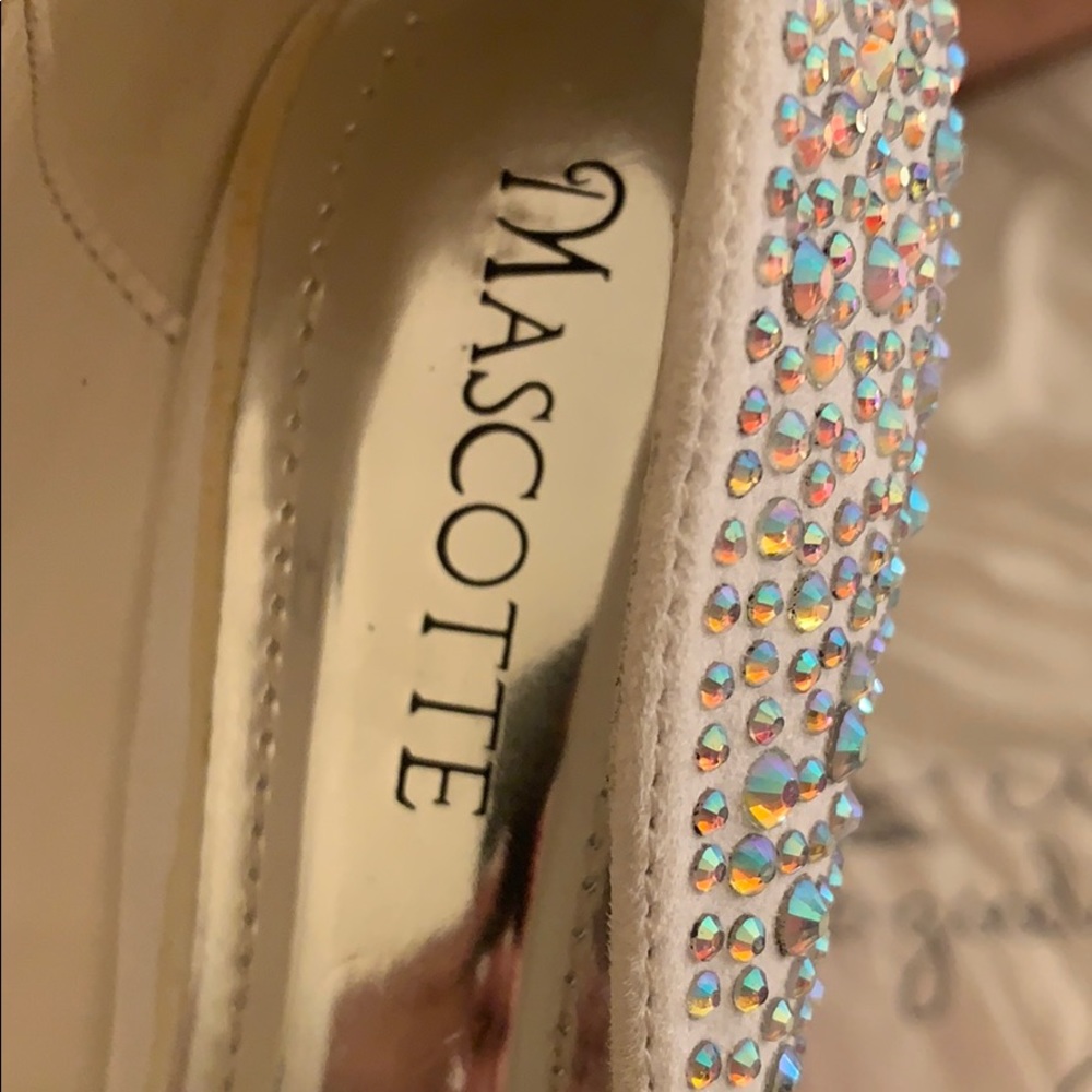 High heels - Picture 3 of 4
